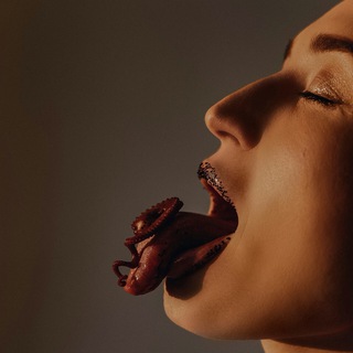 Іконка Telegram каналу Говорить Вʼюшина 👄